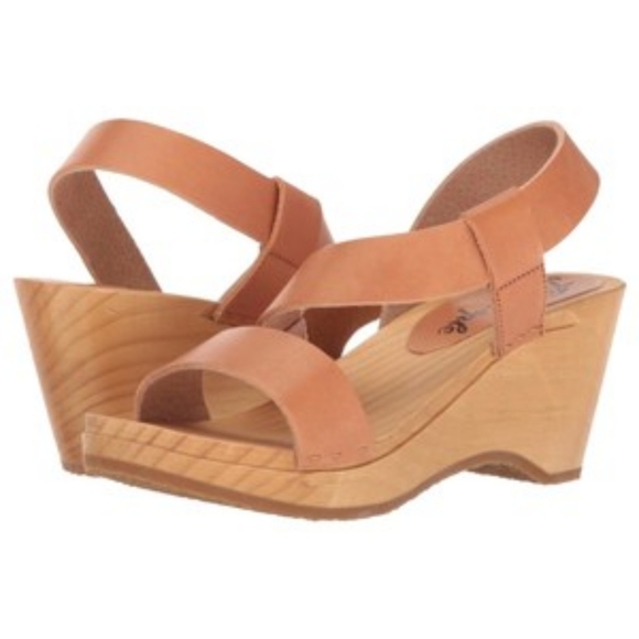 Free People Shoes - Free People Dune Clog Beach Sandal